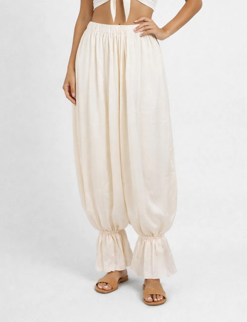 Ruffle Hem Balloon Pants