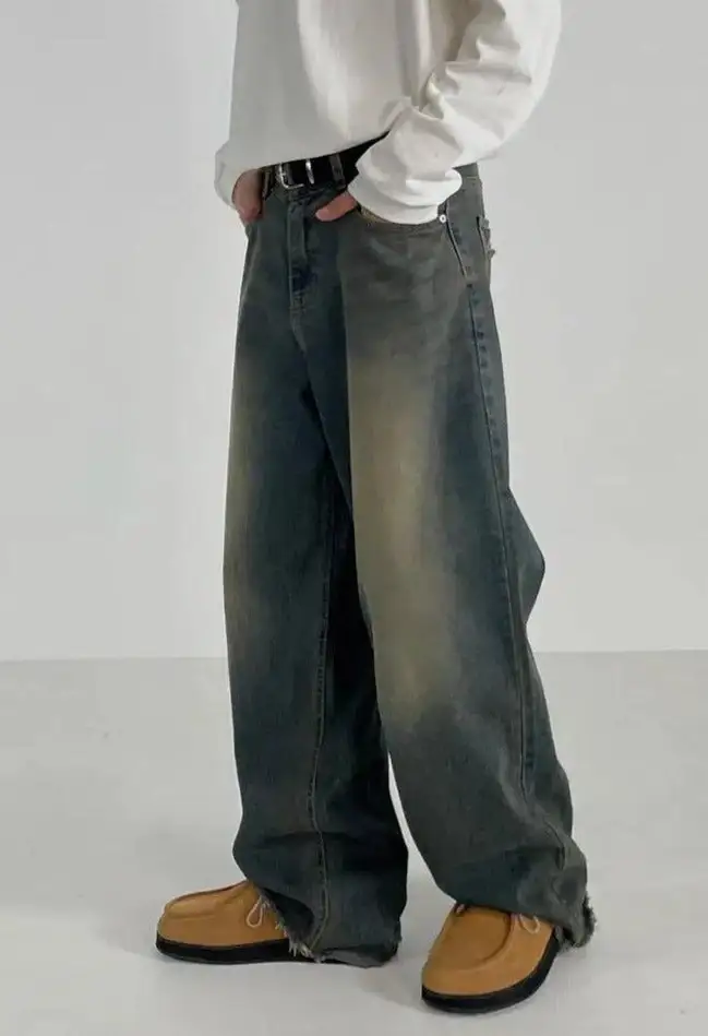 Thigh Faded Loose Fit Jeans
