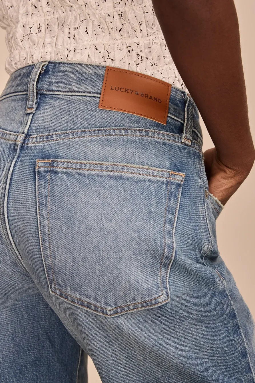 Loose Daliy Short
