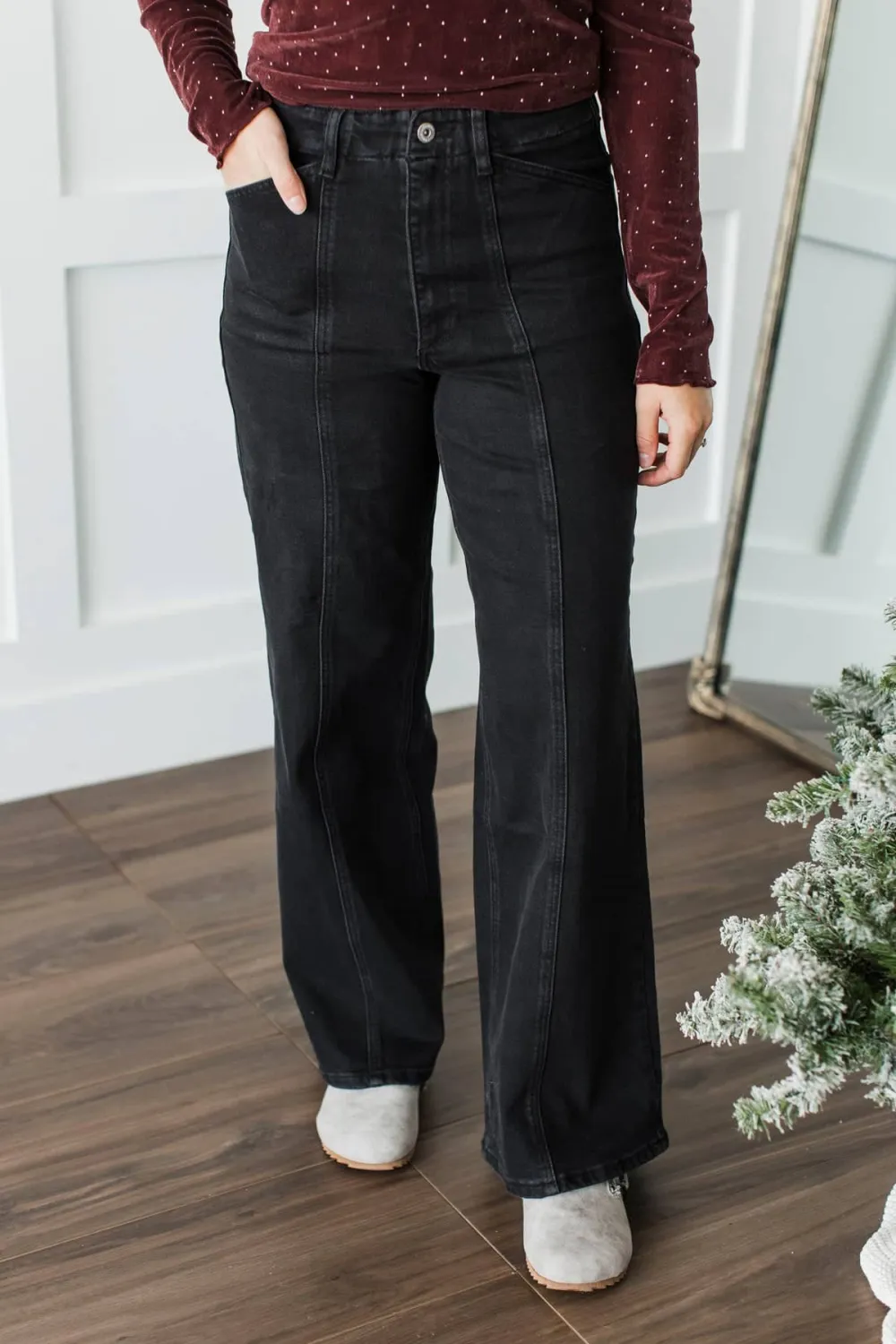 High-Rise Wide Leg Clean Finish Everyday Jeans