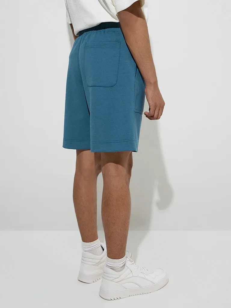 Solid Loose Mid-Waist Shorts