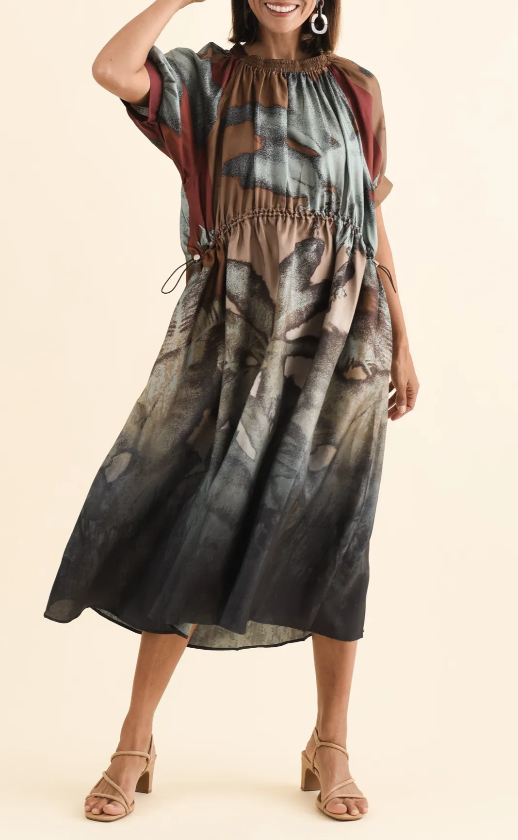 Below-Knee Floral Silk Pocket Puff-Sleeve Round-Neck Half-Sleeve Dress