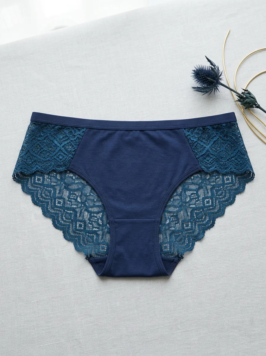 Women's Clean Floral Lace Trimmed Panties