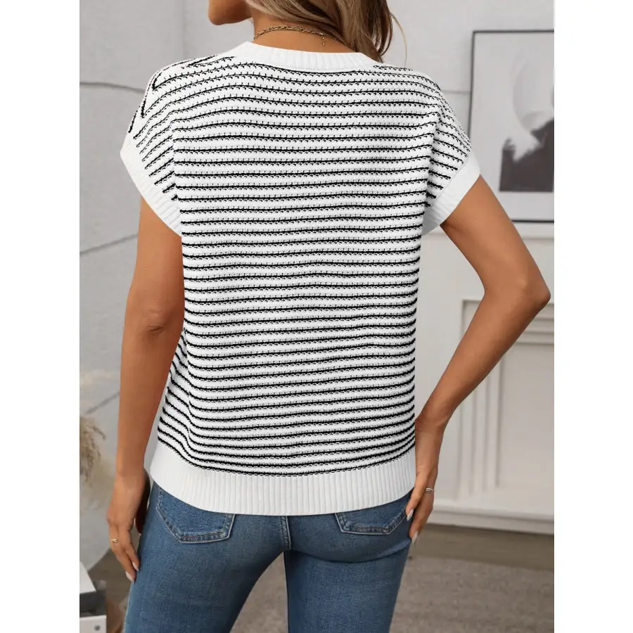 Round Neck Short Sleeve Knit Top