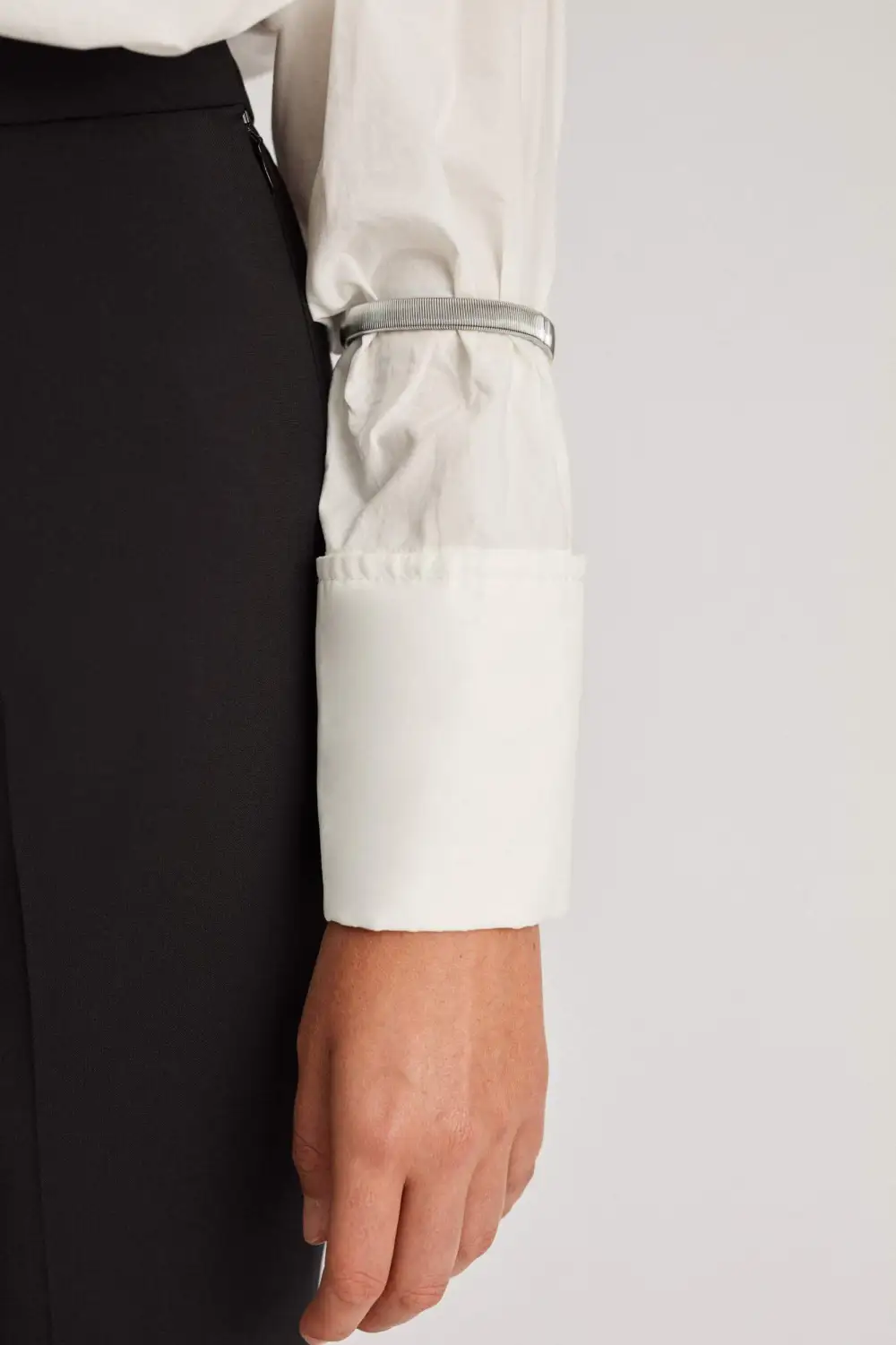 Silver Adjustable Sleeve Garter
