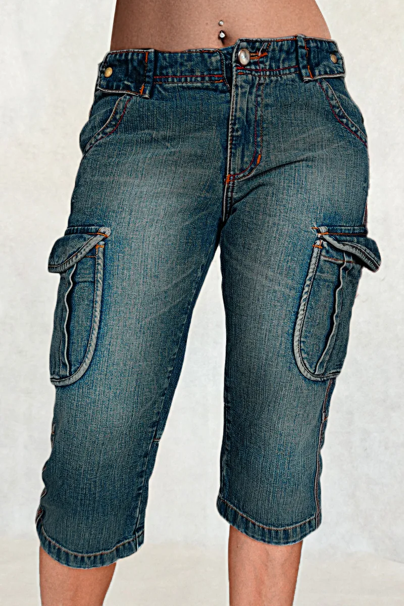 Flap Pocket Low Rise Capri Jeans