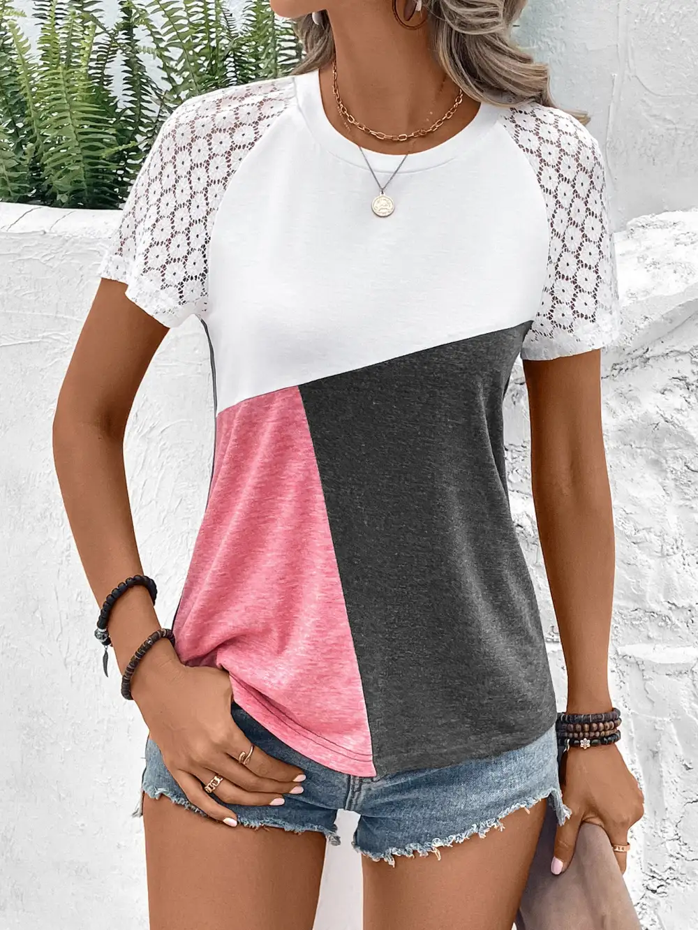 Color Block Raglan Sleeve Round Neck T-Shirt