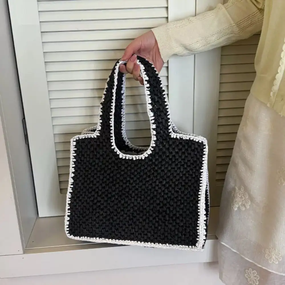 Women's Woven Straw Handbag