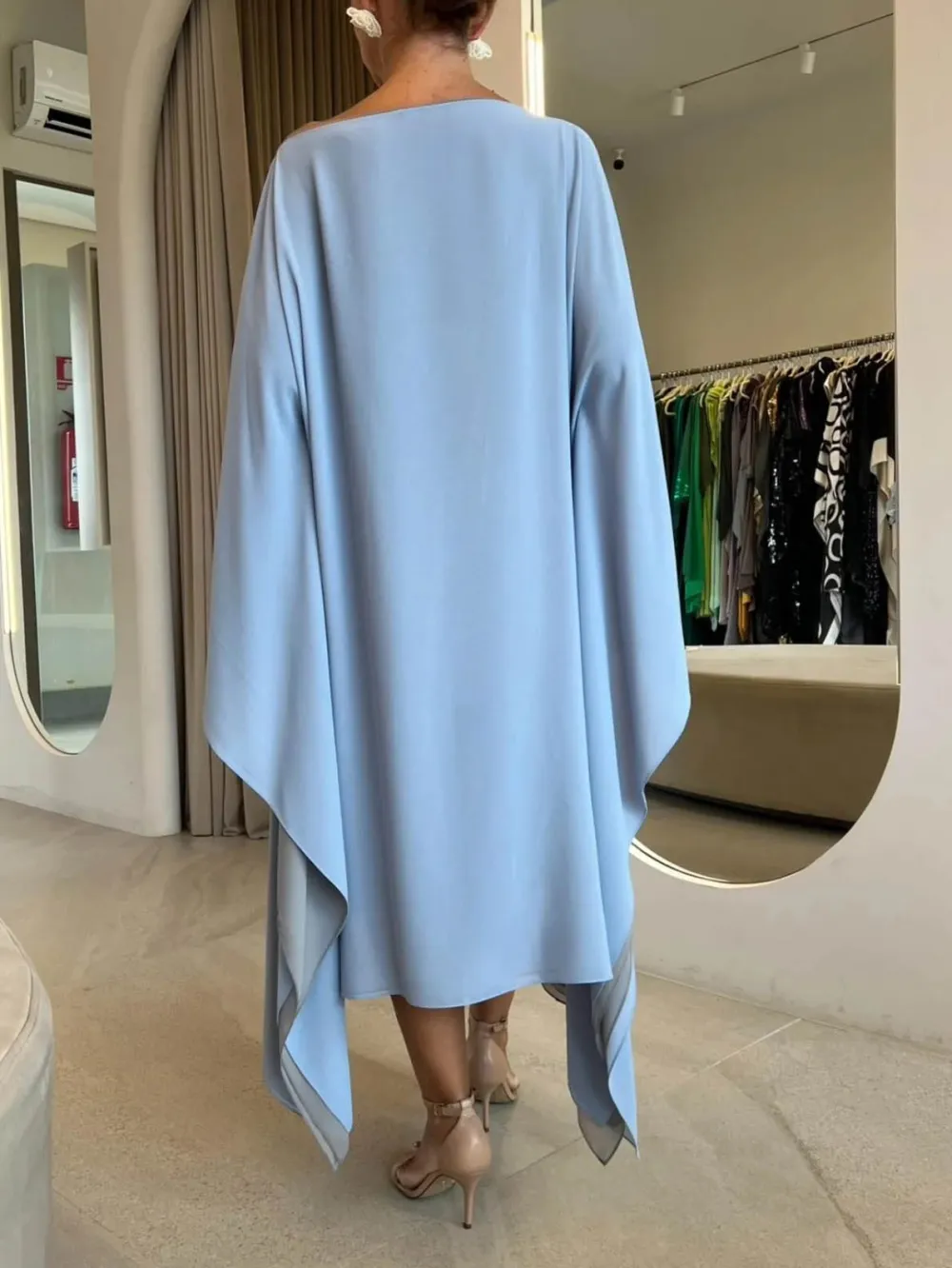 Elegant Two Tone Cave Midi Dress