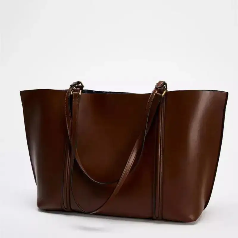 Office Chic: French-Style Minimalist Commuter Tote
