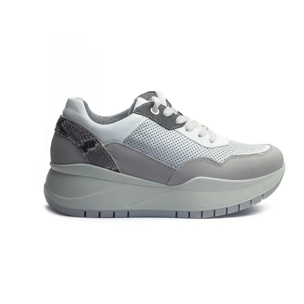 Polished Slip On Leather Sneakers