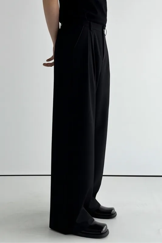 Relaxed Pleated Trousers