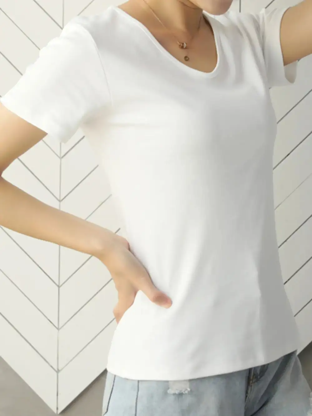 Easy-Wear V-Neck Short-Sleeve T-Shirt
