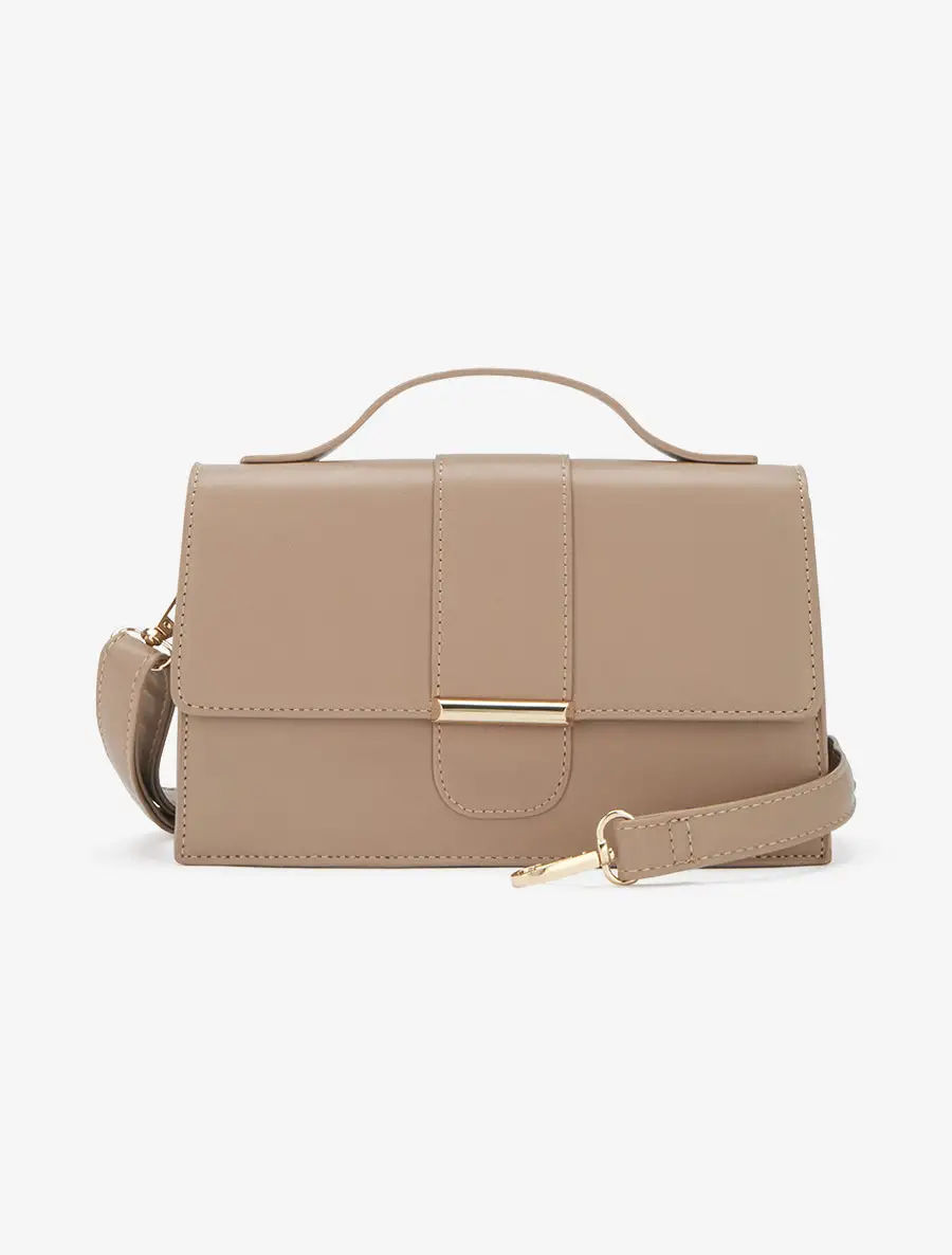 Bold Detail Everyday Everyday Crossbody Bag