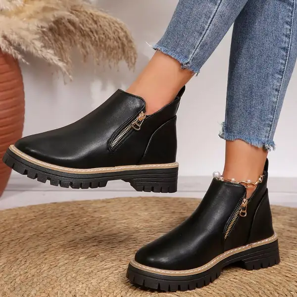 Refined Ankle Boots with Zipper Detail