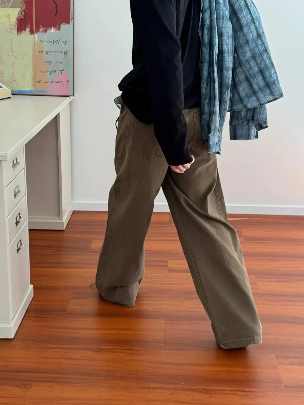 Wide Leg Clean Jeans