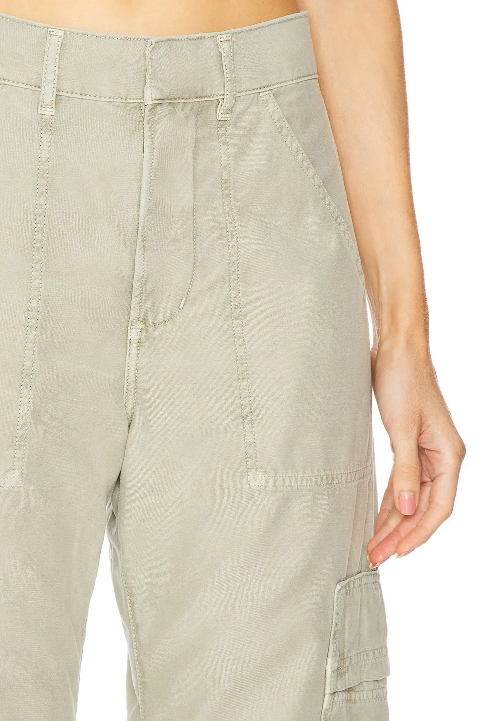 Low Slung Cargo