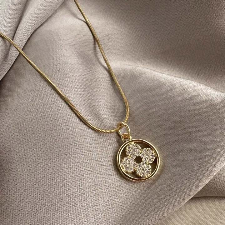 Charming Clover Necklace