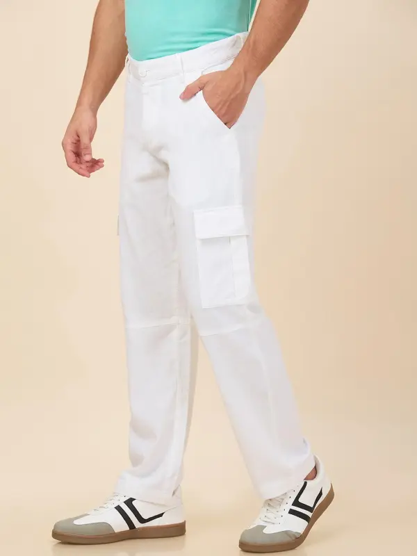 Modern Straight-Fit Mid-Rise Cargo Trousers
