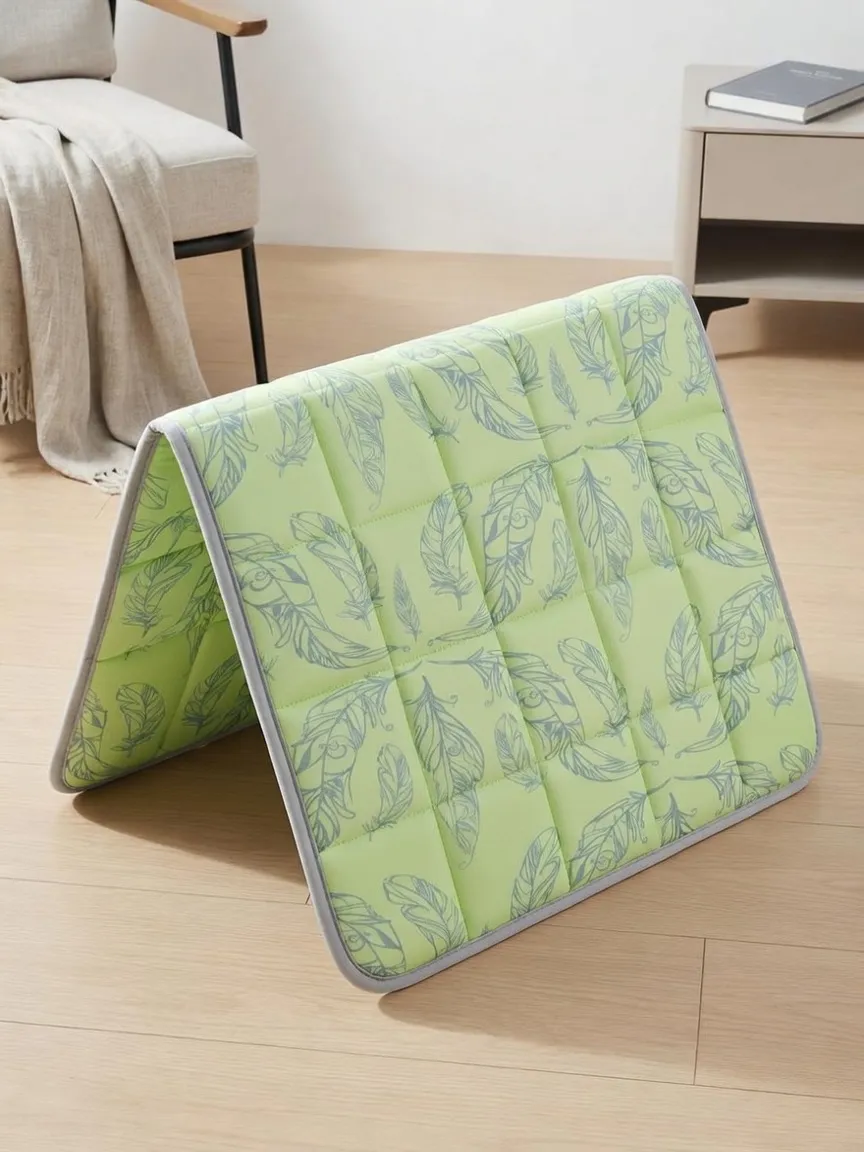 Boho Feather Pattern Cooling Mat