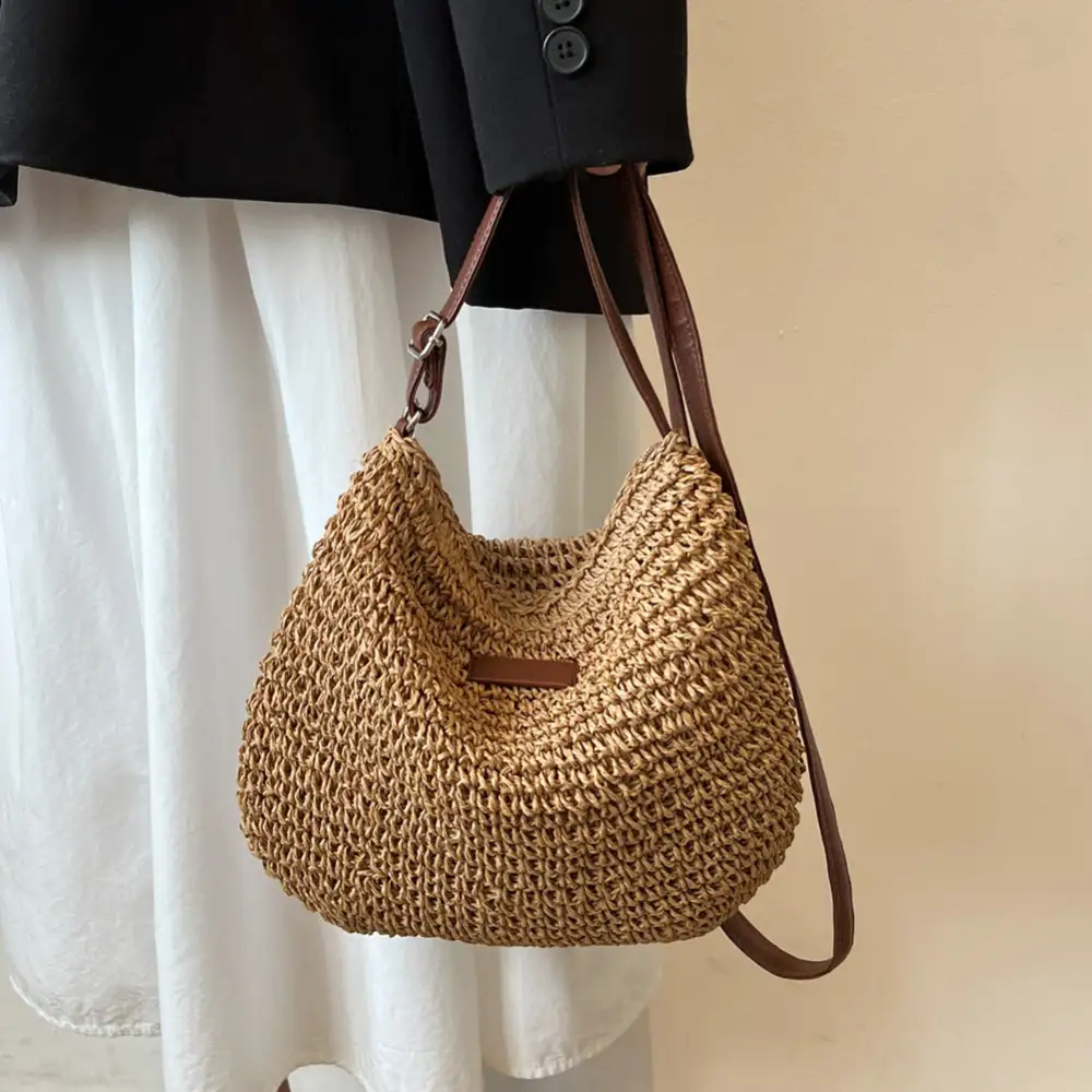 Smooth Smooth Shoulder Bag
