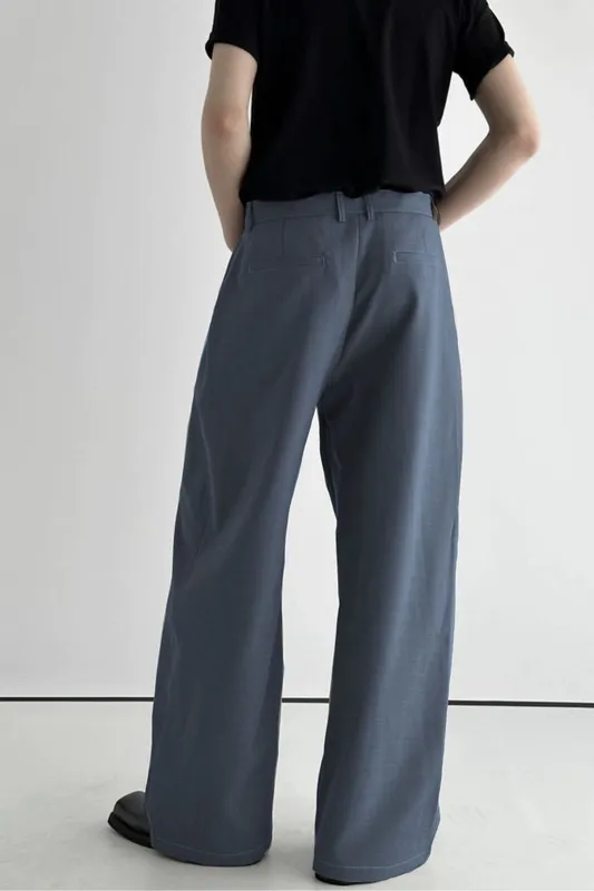 Relaxed Pleated Trousers