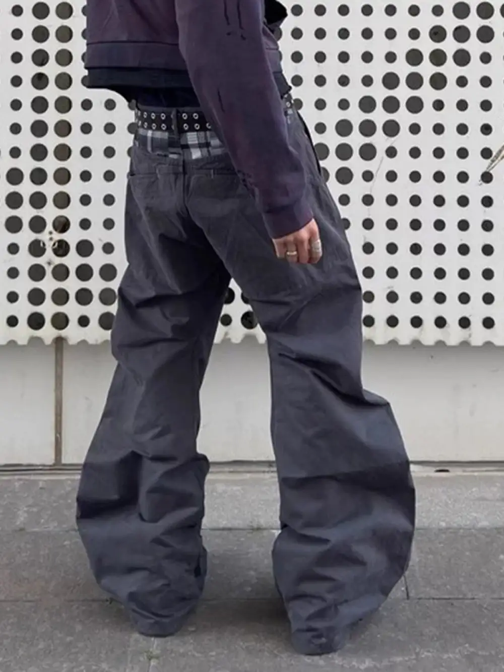 Curved-Cut Plaid Structured Pants