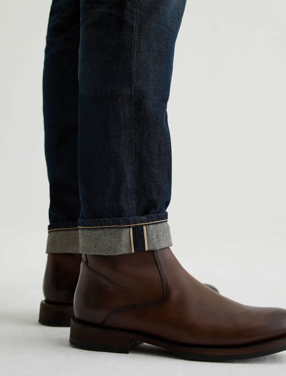 Men's Tailored Slim Mid Rise Twill Jeans