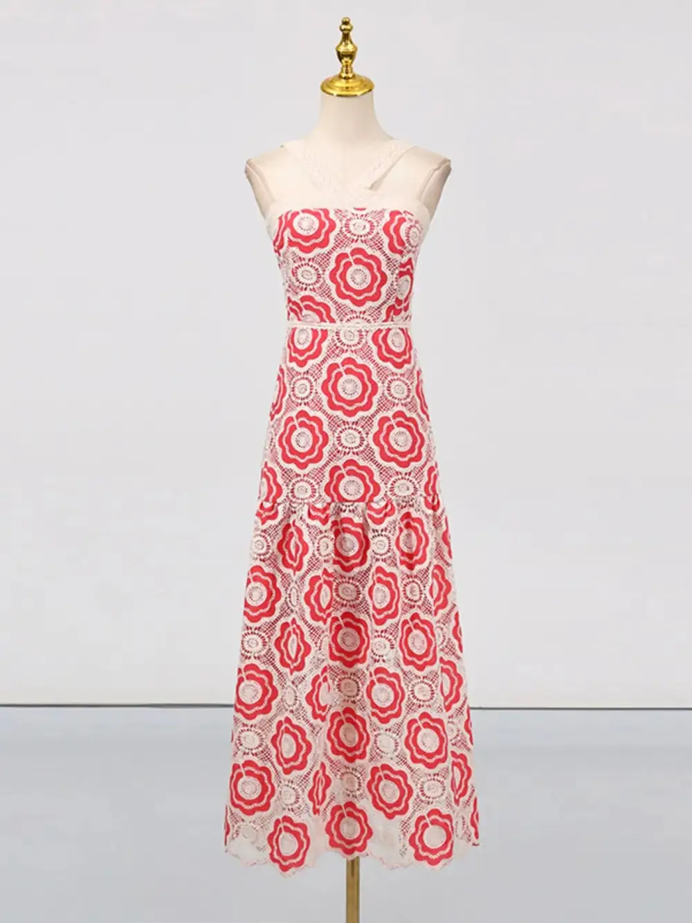 Lace Tiered Sleeveless Midi Dress