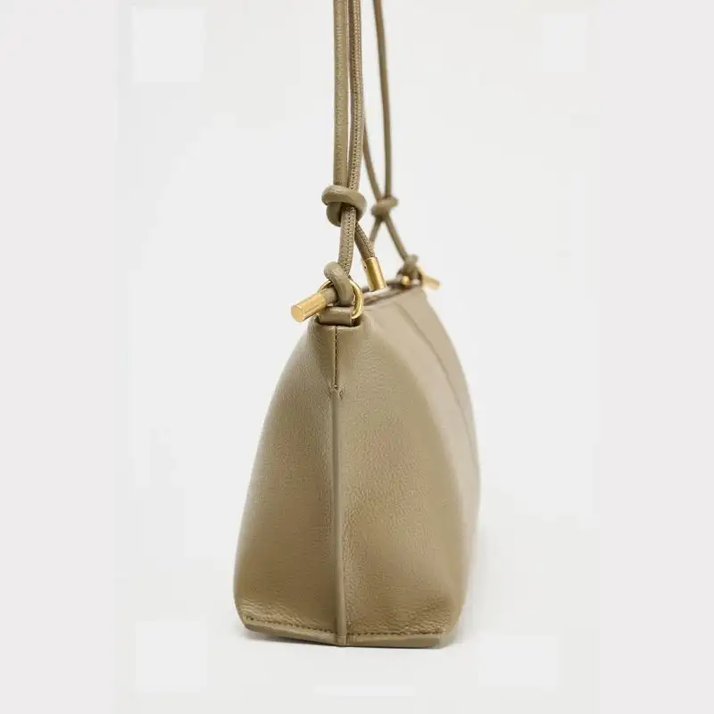 PU Leather Baguette Bag – Sleek & Modern Everyday Elegance