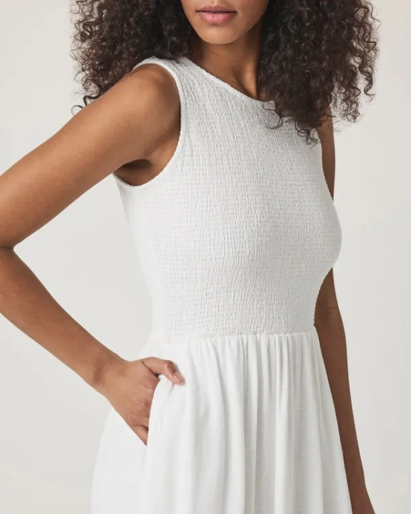 Woven Simple Smocked Dress