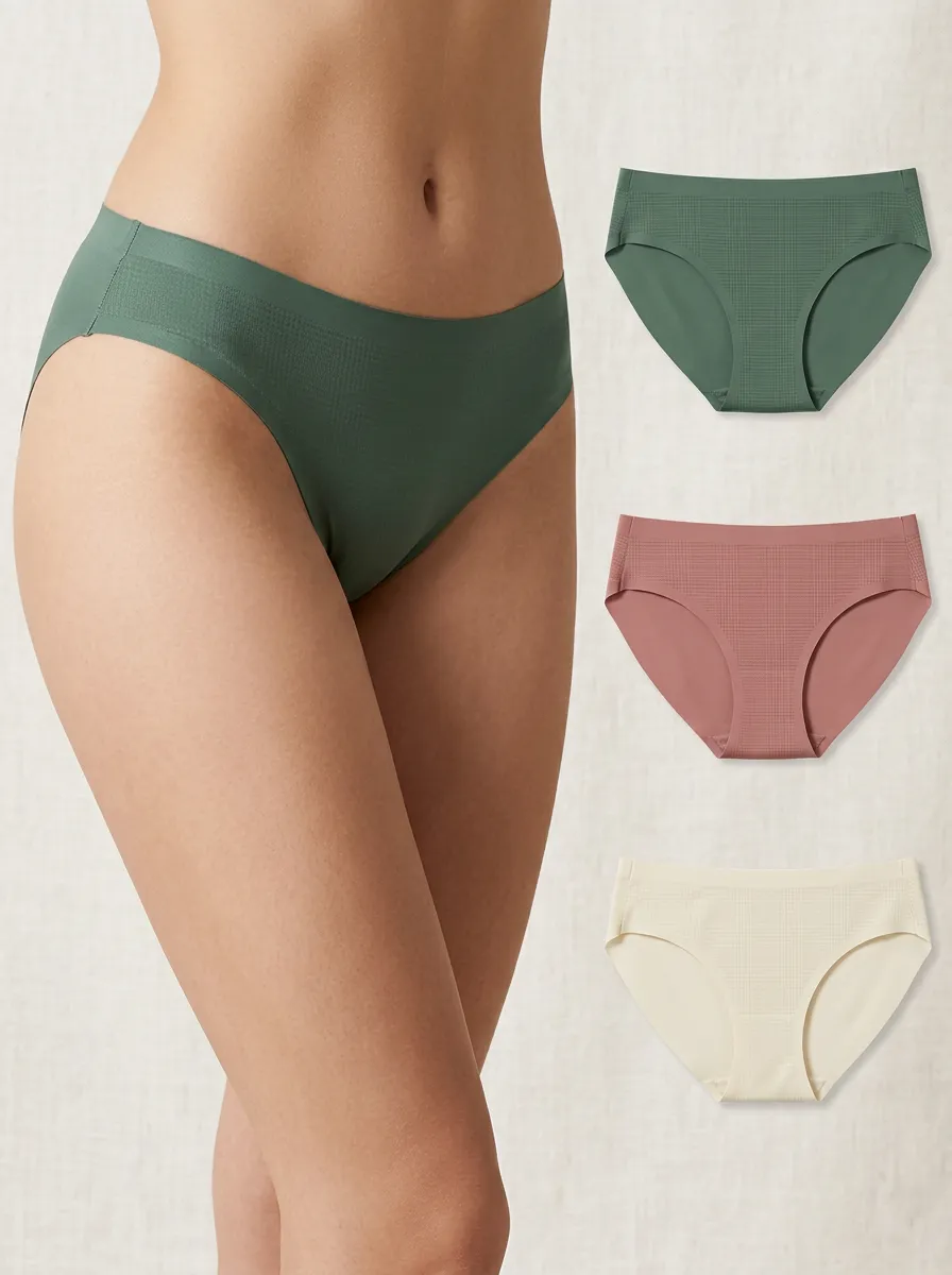 Women's Timeless Seamless Solid Color Three-Pack Panties