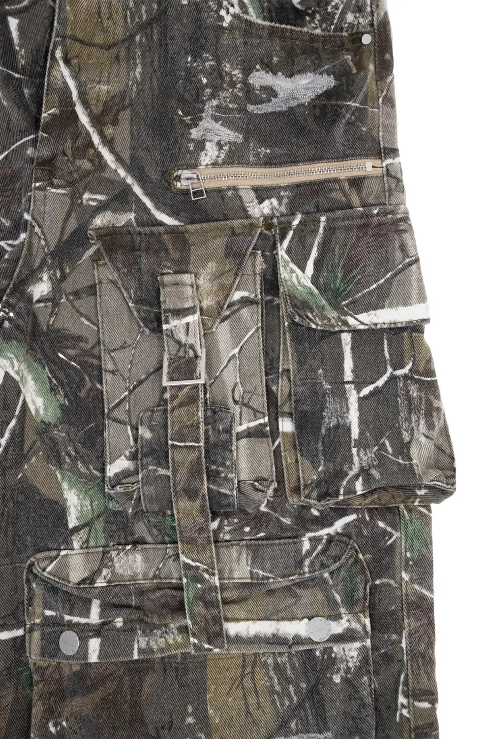Men's Utility Camo Print Baggy Cargo Shorts