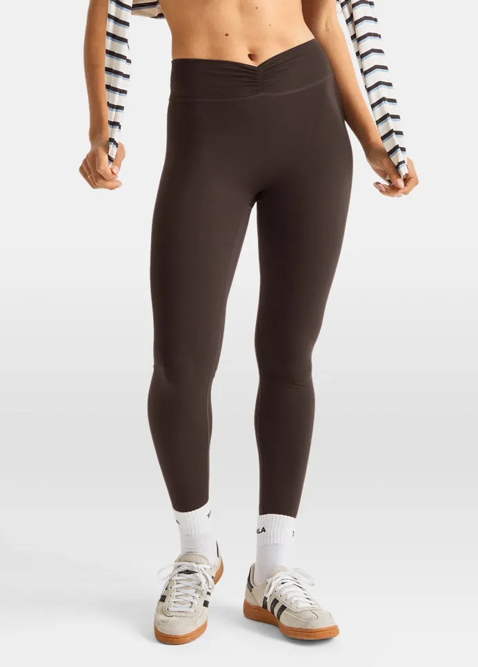 Clean Line Ruched Waist Clean Front Leggings