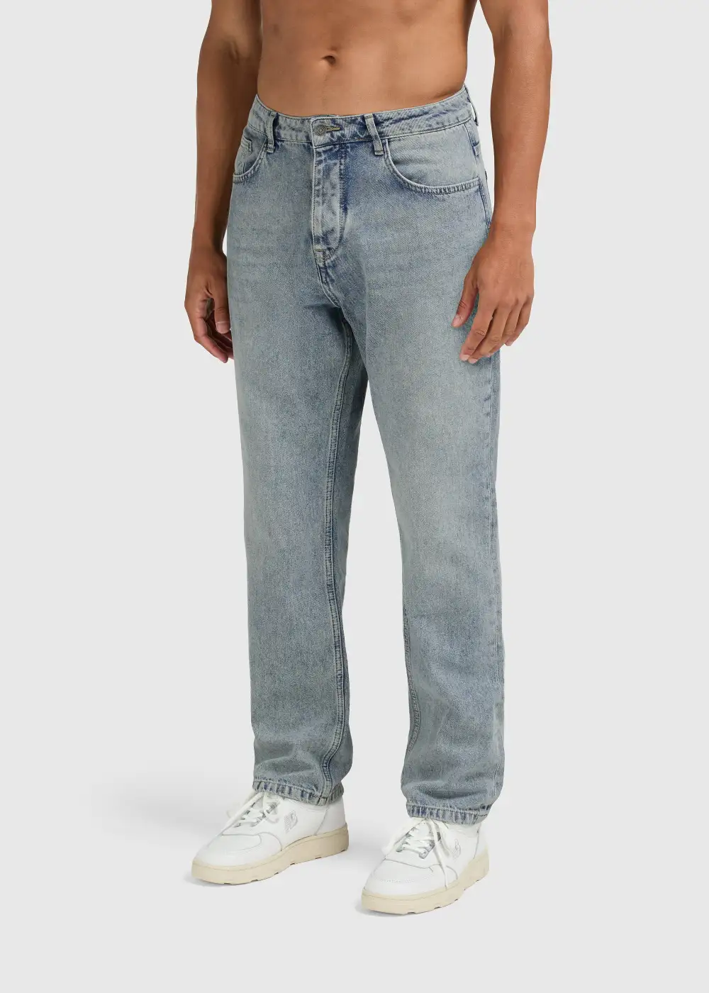 Easy Fit Straight Jeans