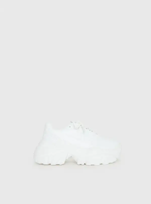 Tapered Casual Sneakers