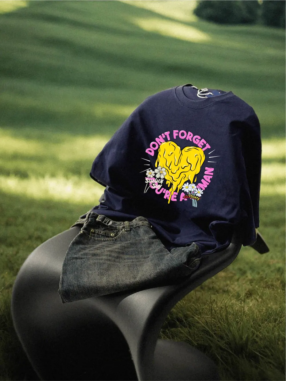 Cute Heart-shaped Font Combined With Printed T-shirt