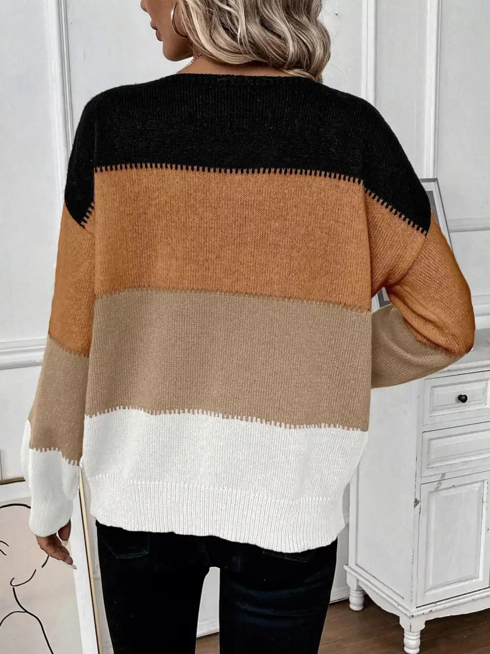 Color Block Round Neck Knit Sweater