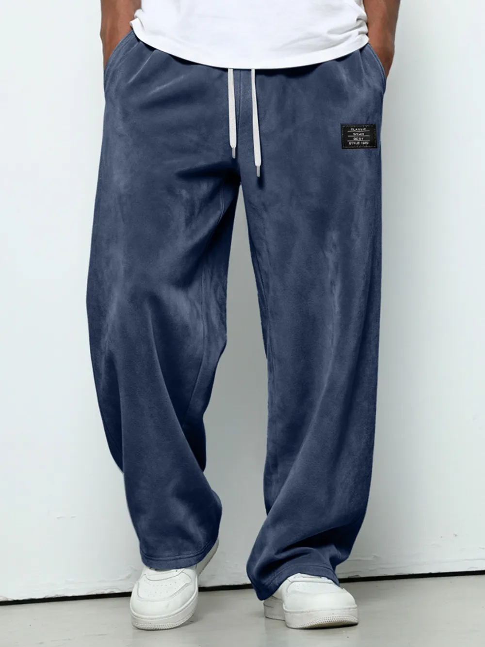 Seamed Detail Relaxed Trousers