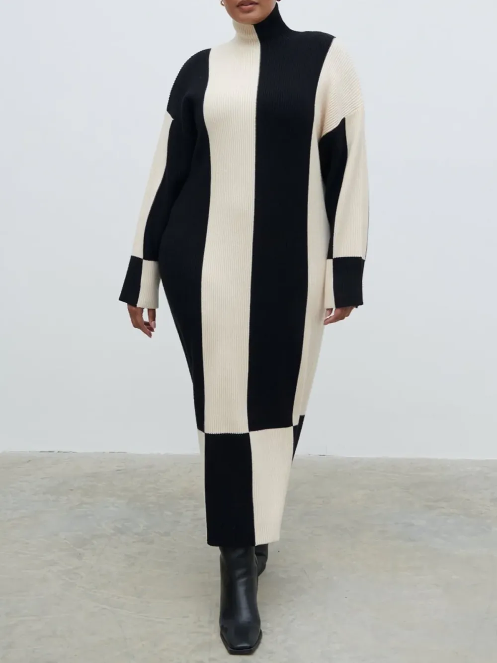 High Funnel Neck Knit Dress Curve