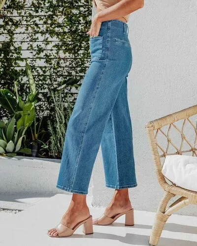 Button Pocketed Denim Jeans