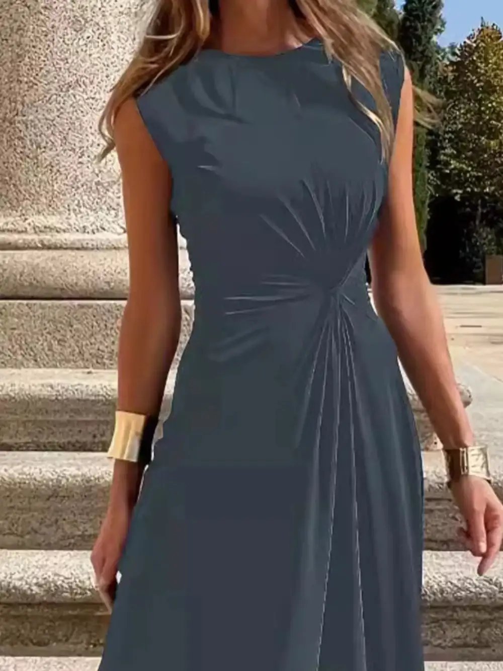 Round Neck Sleeveless Maxi Dress