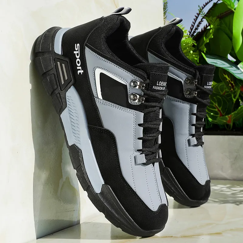 Men's Roomy Toe Trail Shoes