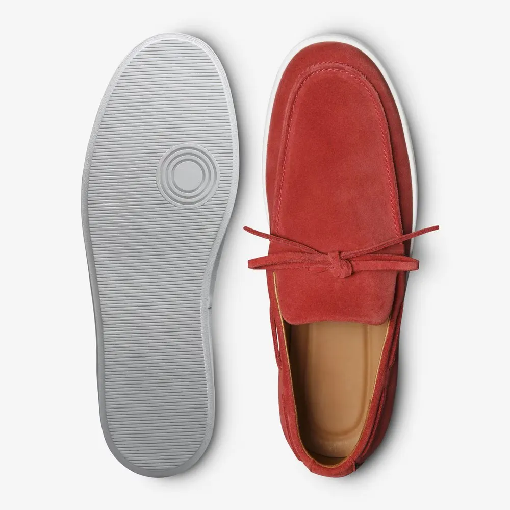 Molded Outsoles Lace-up Sneaker