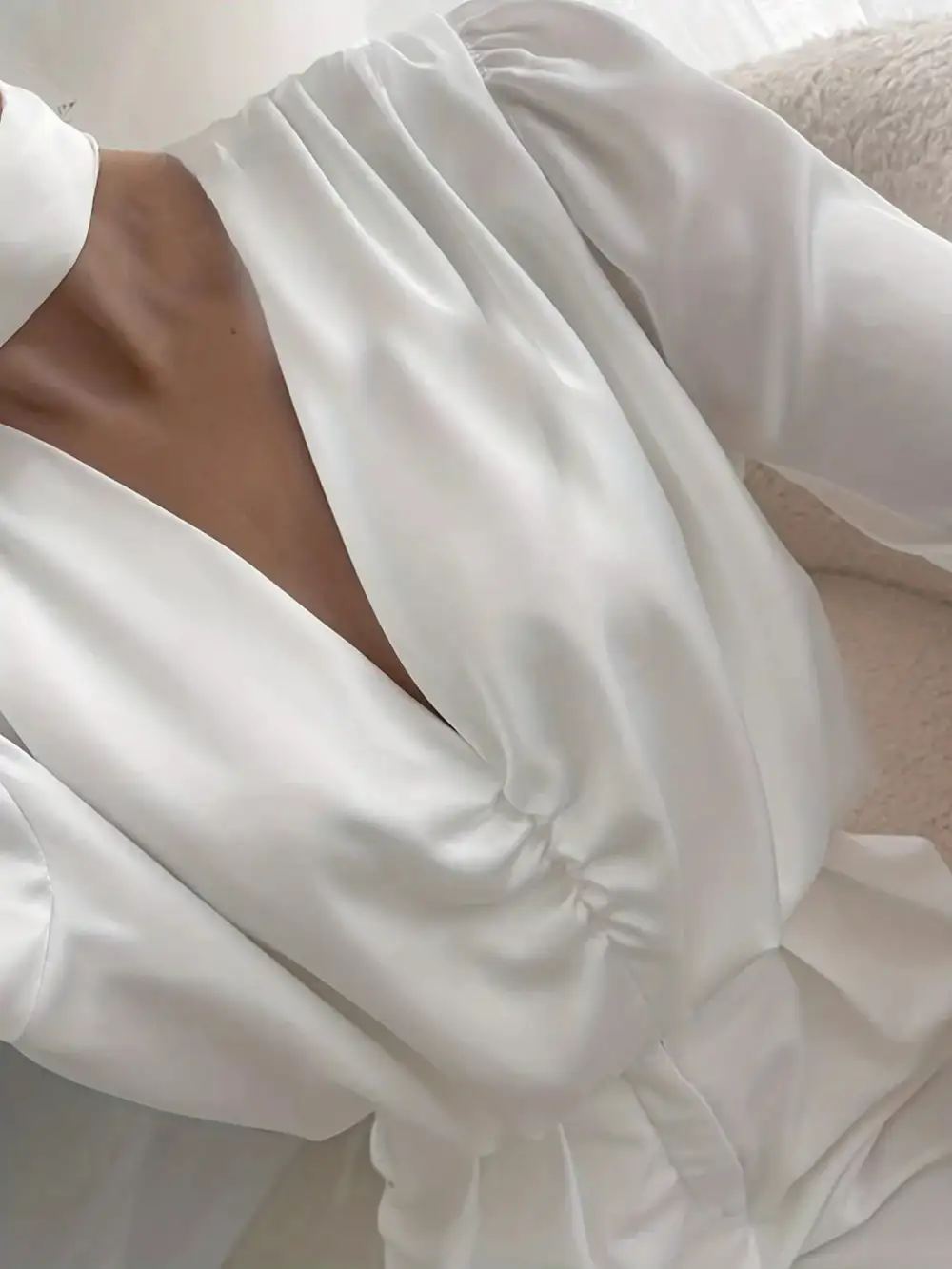 Refined V-Neck Ruched Long Sleeve Blouse