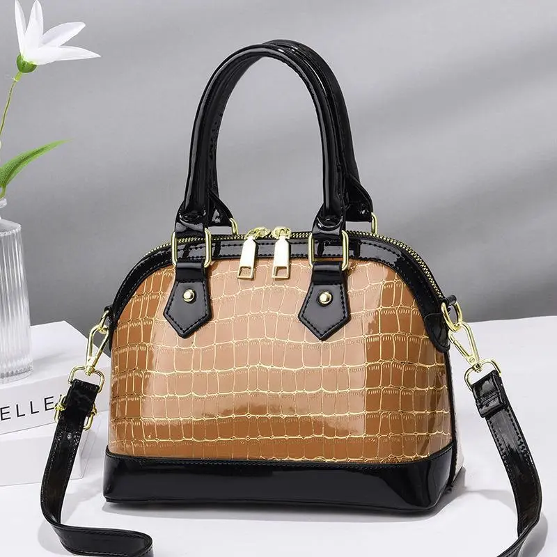 Street-Chic Crossbody Handbag PU Patent Leather Shell