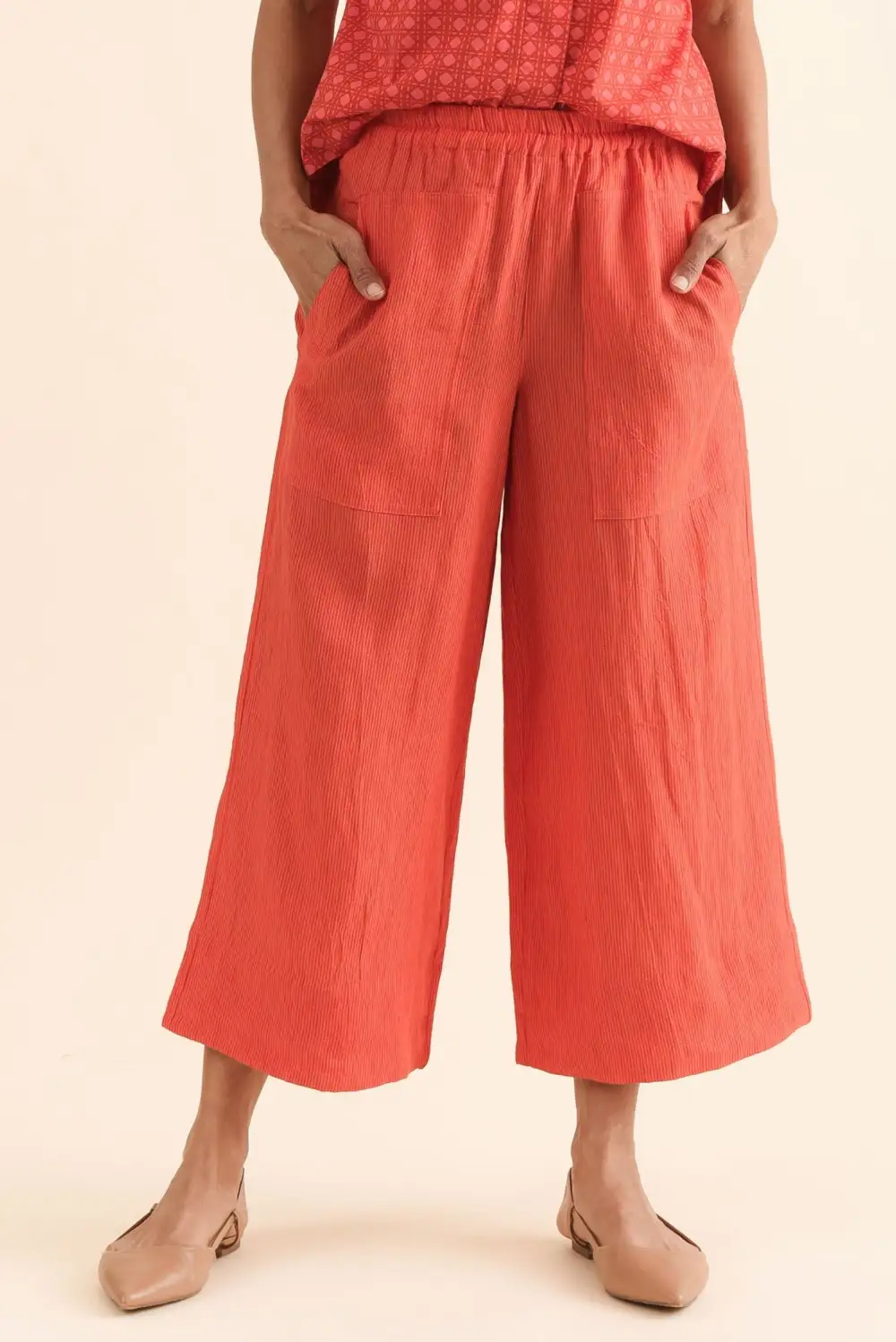 Wide Leg Pants With High Rise And Elastic Waist