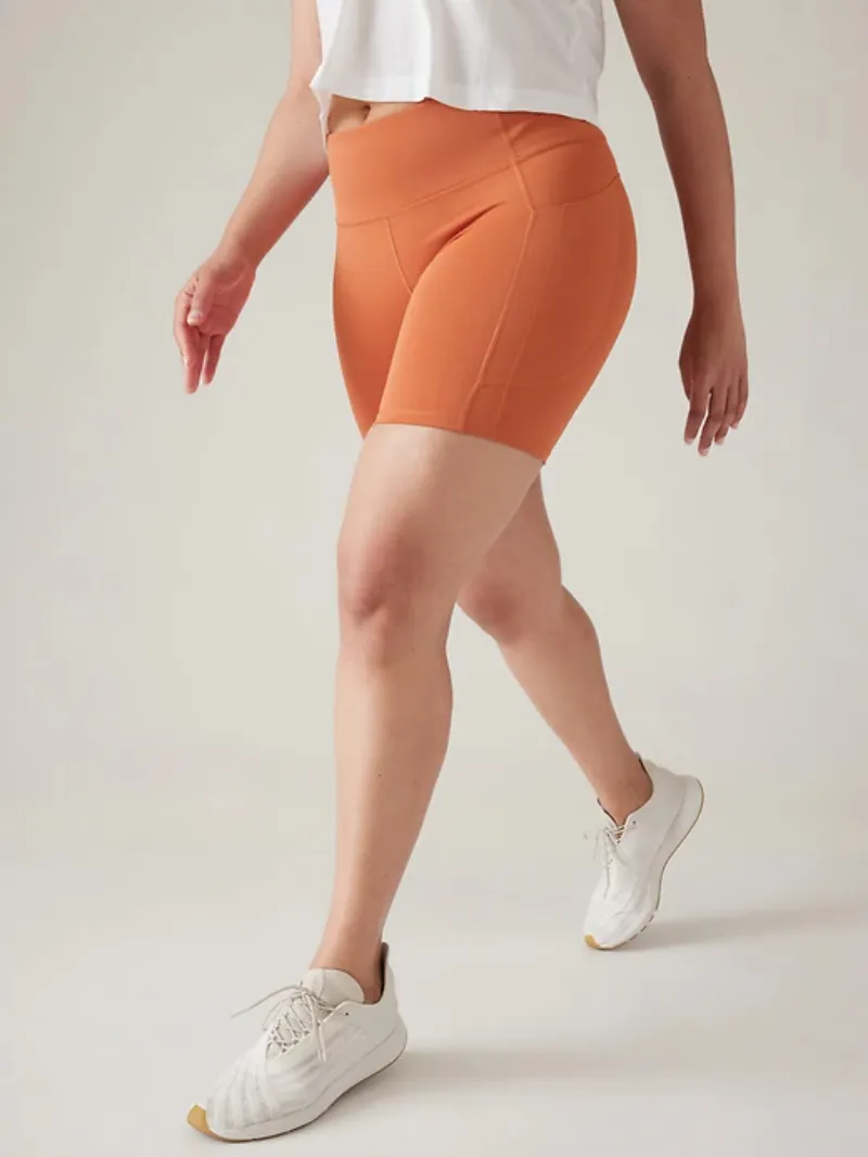 Contoured Biker Shorts For Chic Active Style
