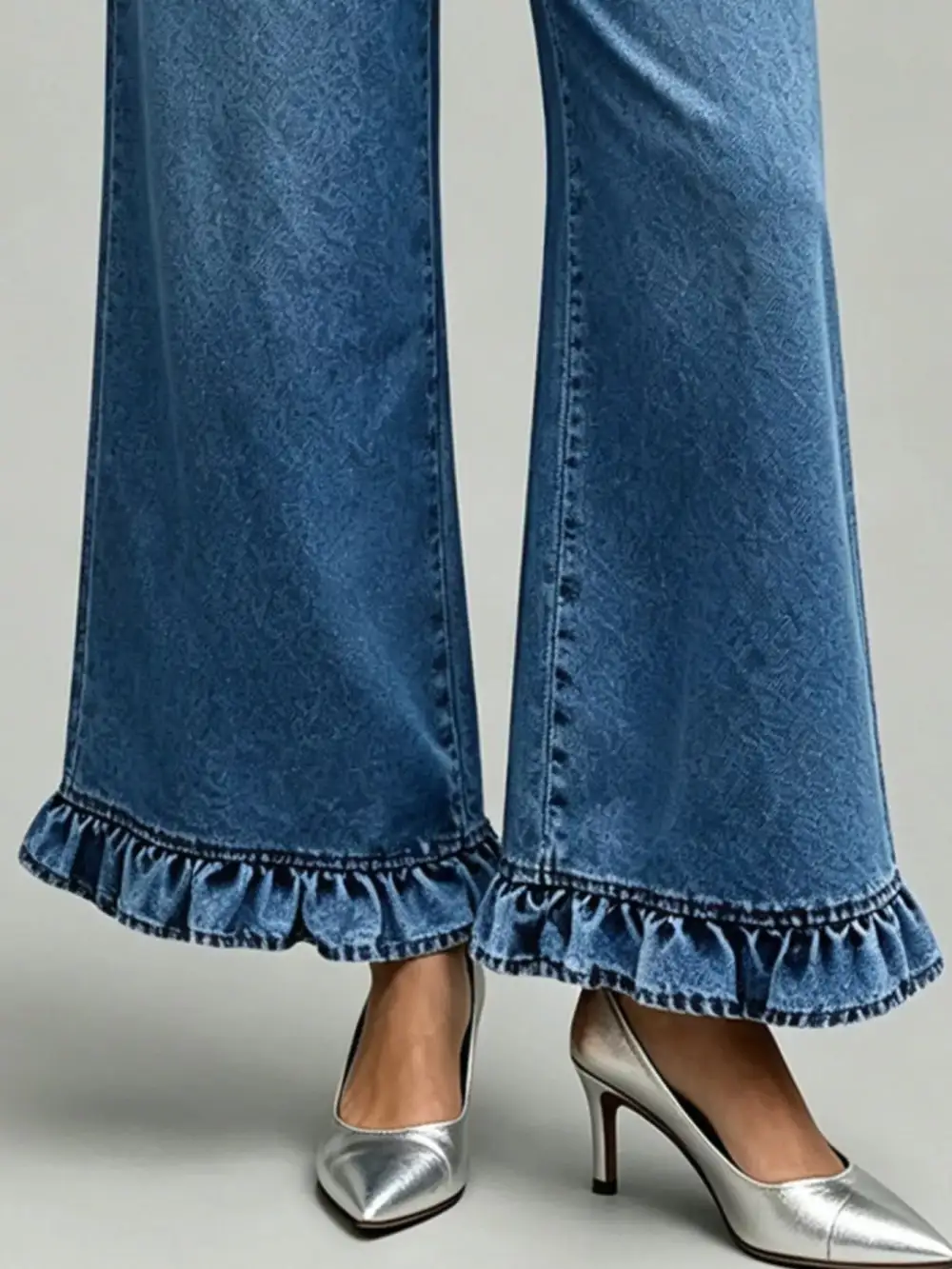 Women' High-Waisted Wide-Leg Ruffle Hem Jeans