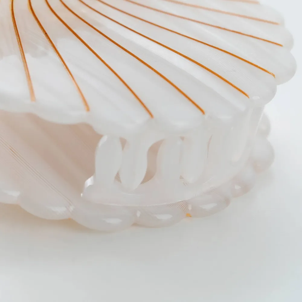 Pearl Shell Claw Clip